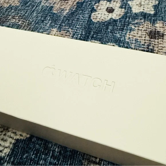 🆕 IN BOX! Apple Watch Series 7 stainless steel 41MM with midnight leather band - Picture 3 of 12